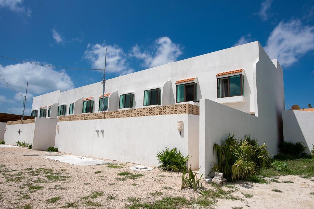 97982 New Modern Villa, Private Pool, High Internet Speed, 2 Blocks From The Beach Pueblo Pueblo Chicxulub Kültér fotó